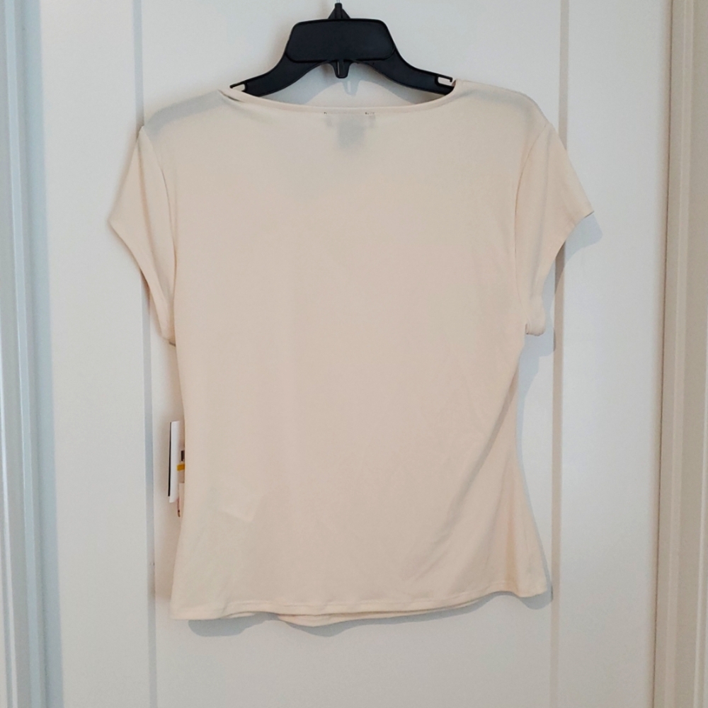 DKNY Cream Women's Top NWT Medium - Picture 5 of 6